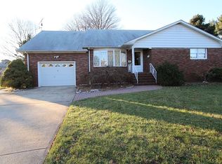60 Brookhill Ave, Edison, NJ 08817