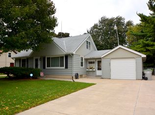 4000 W Clinton Ave, Milwaukee, WI 53209