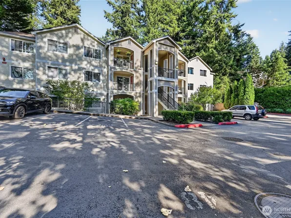 10709 Valley ViewRd #C101, Bothell, WA 98011