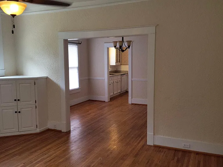 2250 Old Government St — Photo 5