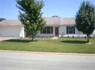 1315 Lancelot St, Lowell, AR 72745