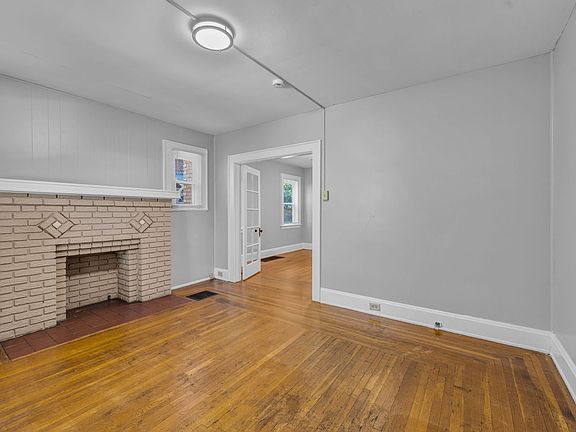 4th image of 1026 Schiff Ave