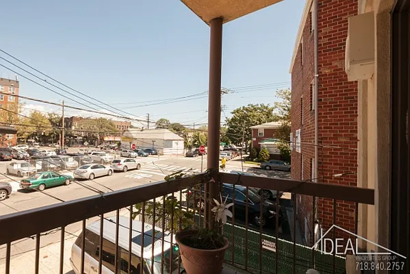 Sold by Ideal Properties Group | media 16