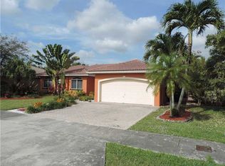 15271 SW 172nd Ter, Miami, FL 33187