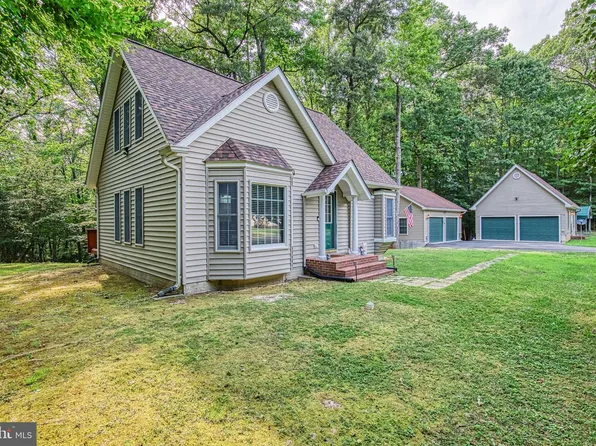 70 Francis St, Montross, VA 22520