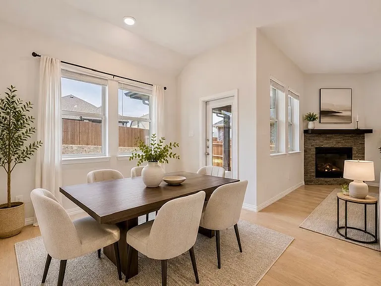 3437 Loftwood Ln — Photo 9
