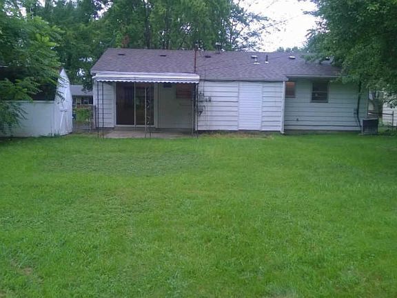 2nd image of 1640 Dundee Pl
