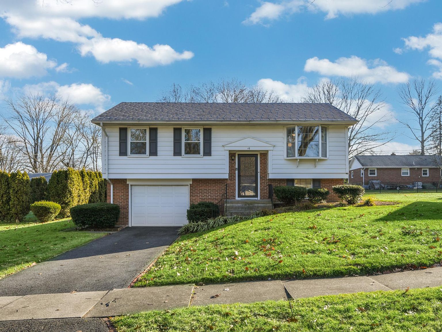 16 Larchwood Rd, Wyomissing, PA 19610 Zillow