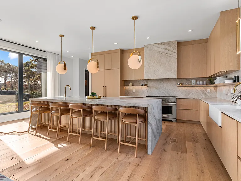 307 Montauk Hwy — Photo 7