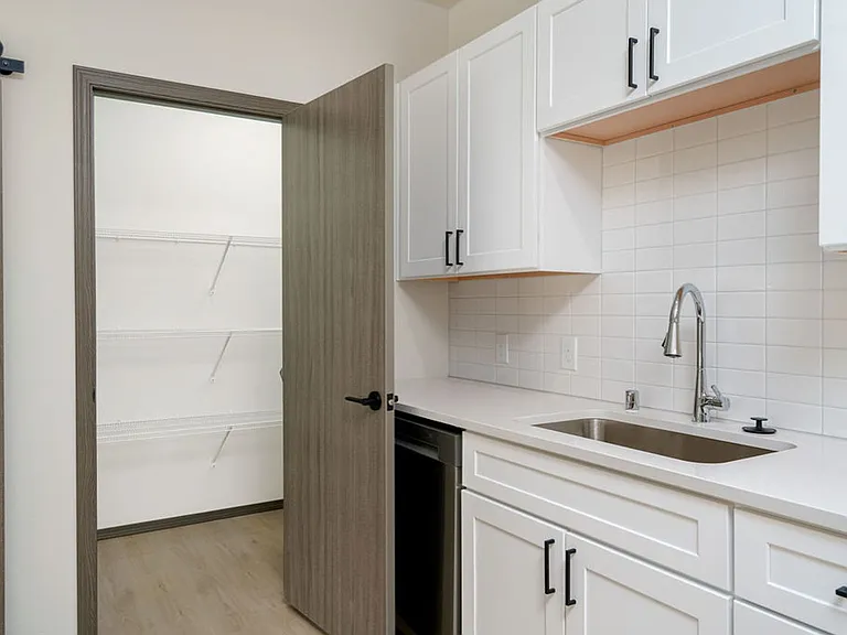 The Vistas Apartments at Beacon Hill — Photo 25