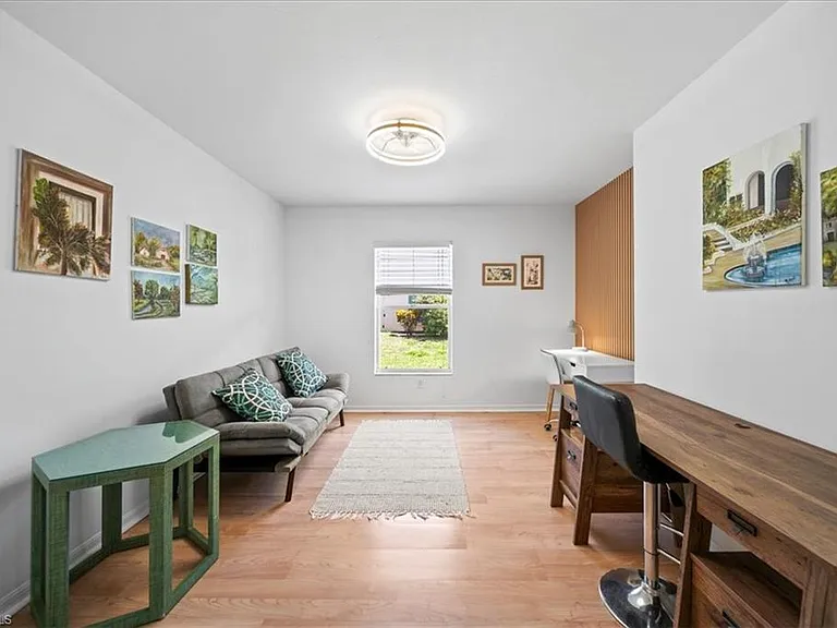 627 Saint Andrews Blvd — Photo 18