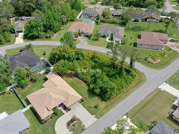 2nd image of 17 Wood Cedar Dr