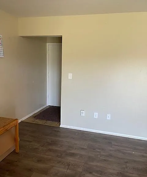 7350 Woodview St — Photo 43