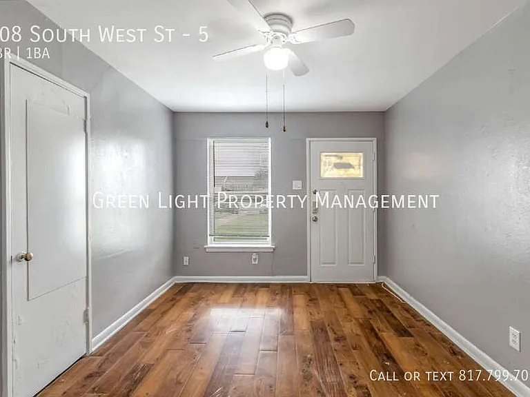 308 S West St #5 — Photo 4