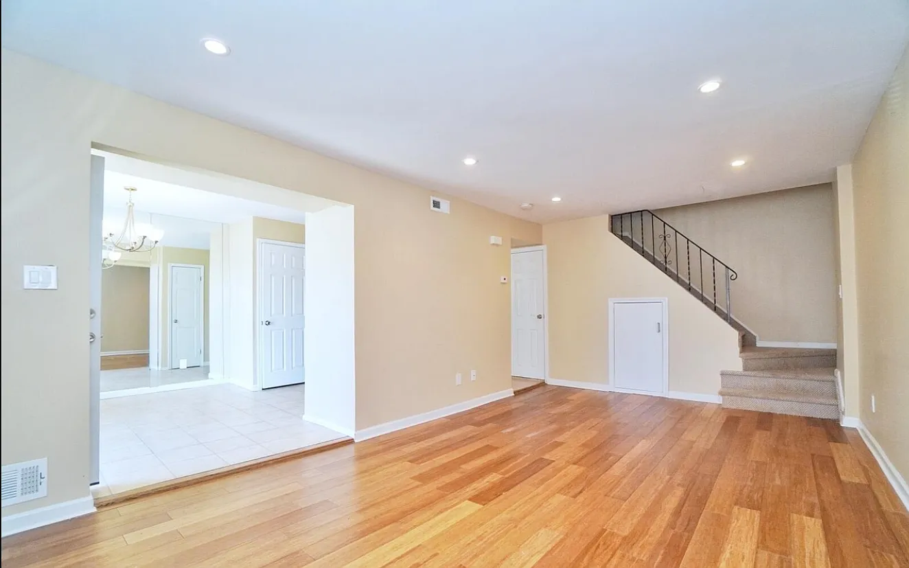 23A Lombard Ct, Staten Island — Photo 4