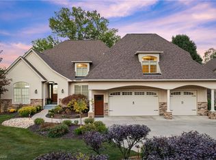 529 Sawgrass Dr, Akron, OH