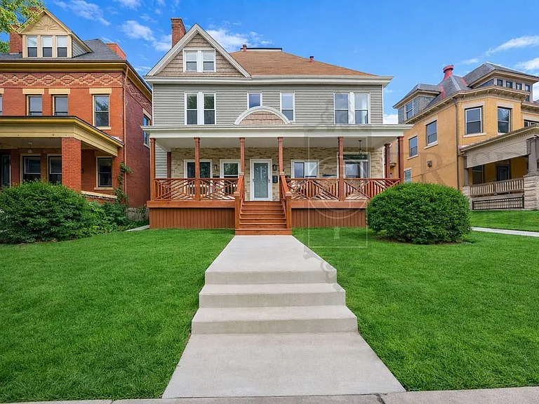 18 Bradford Ave — Photo 9