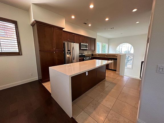 4th image of 1569 Chert Dr