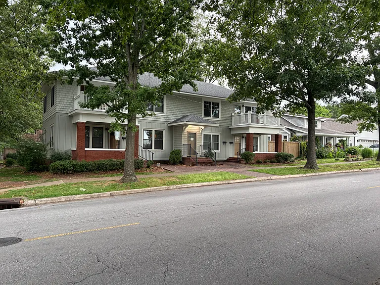 301 N Cedar St — Photo 18