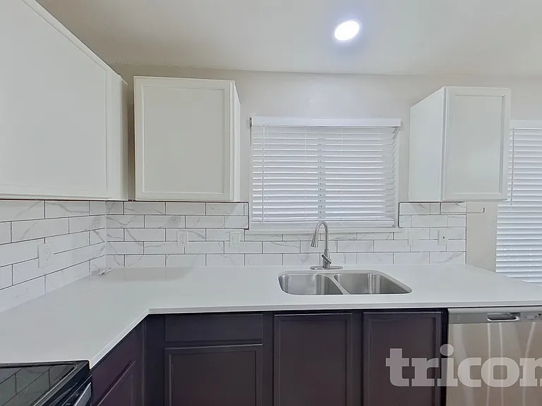 2949 Monticello Ln — Photo 7