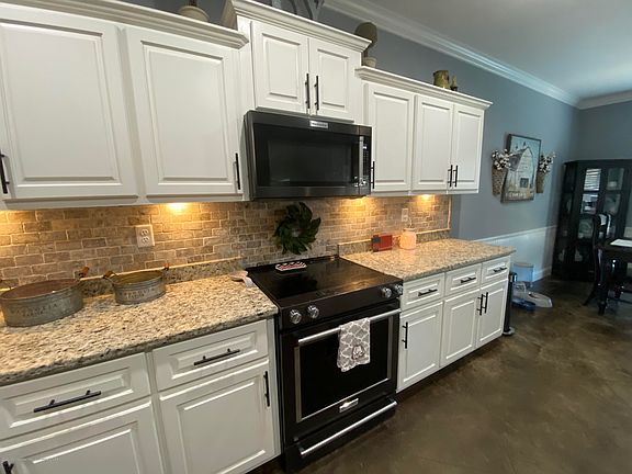 3rd image of 3736 Bailey Ln