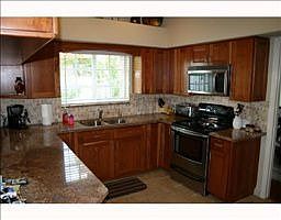 3rd image of 1138 Laguna Springs Dr
