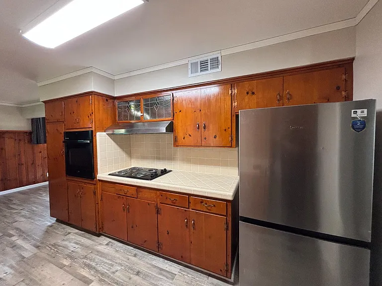 1903 W Fountain Way — Photo 3