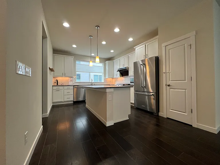14652 36th Ct NE — Photo 5
