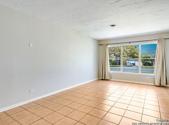 5th image of 4622 Duquesne Dr