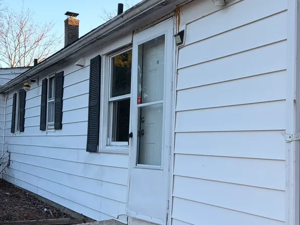 180 Wessels Ave #180, Bridgeport, CT 06610