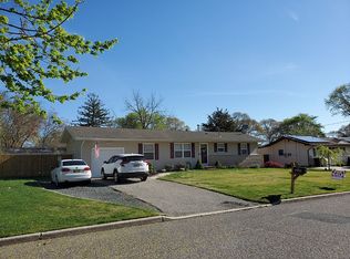 29 Dockage Rd, Bayville, NJ 08721
