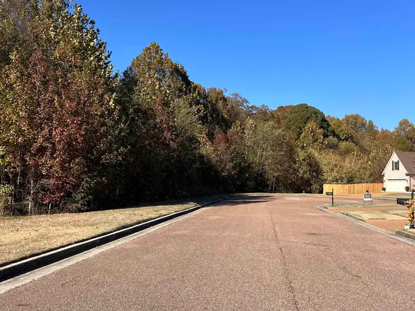 Red Vintage Cv, Cordova, TN 38016