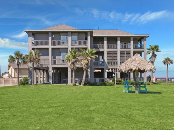 1 Blue Heron Cir, Jamaica Beach, TX 77554