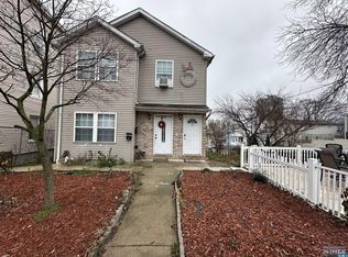 156-158 Oak St, Paterson, NJ