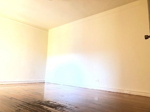 3rd image of 1230 Sheridan Ave APT 2G