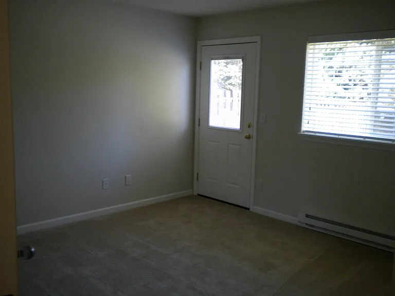 2946 Matt Dr — Photo 6