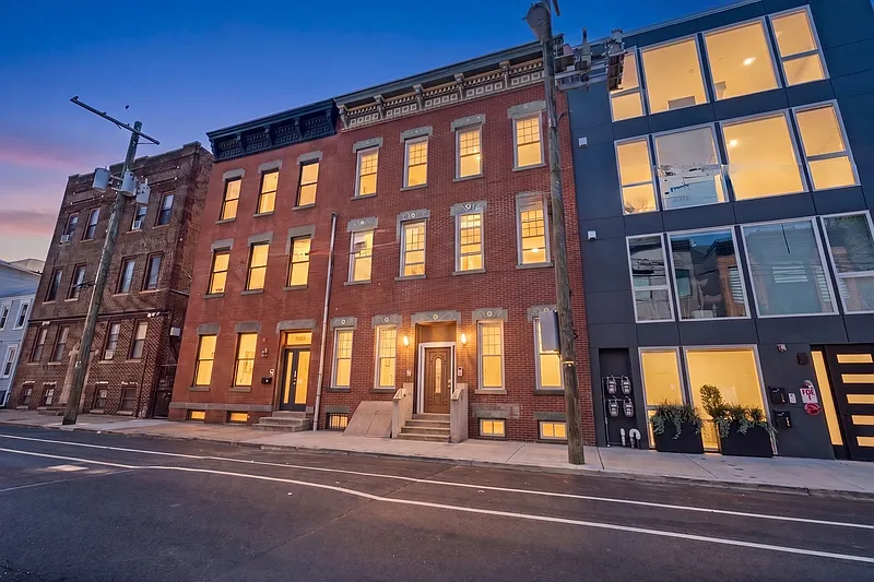 136 New York Ave