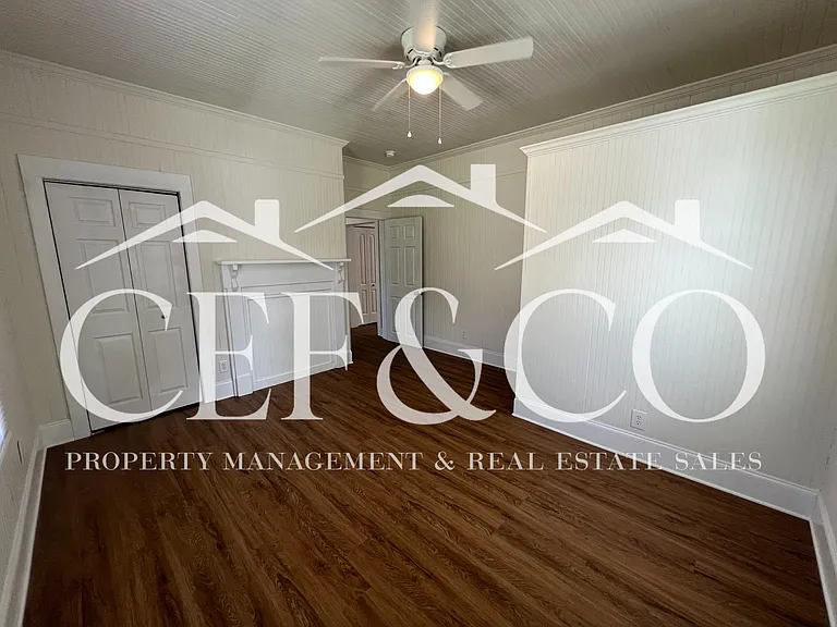696 Maywood St — Photo 7