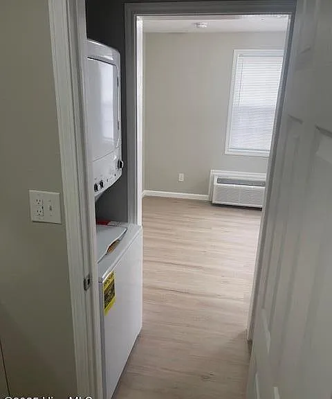 607 E Main St — Photo 9