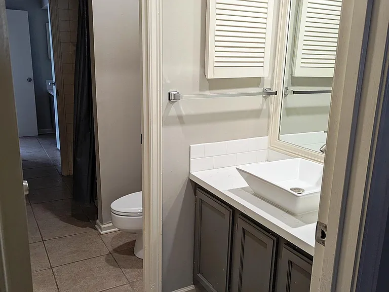 2122 Stonehenge Ave — Photo 2