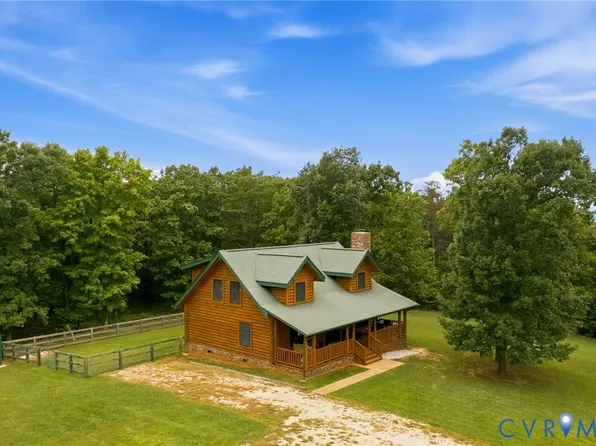 2325 Meadow Dr, Appomattox, VA 24522