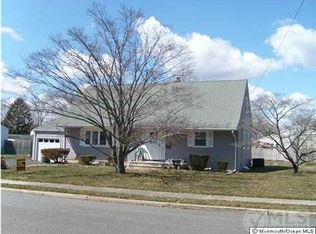 47 Elizabeth Dr, Oceanport, NJ 07757