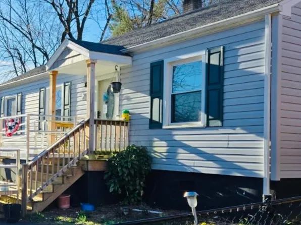 2948 Glenrose Ave NW, Roanoke, VA 24017