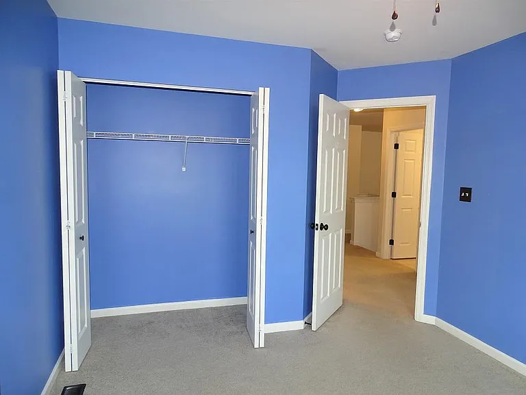 56 N Village Cir — Photo 23