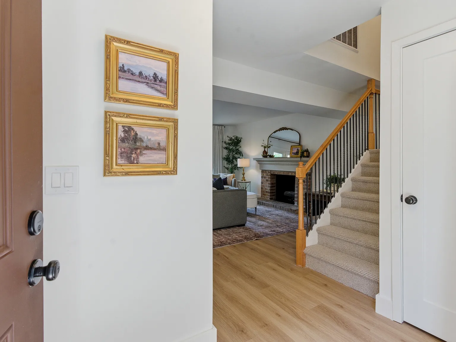 2 bed, 1150 sqft, $1,950 — Photo 2