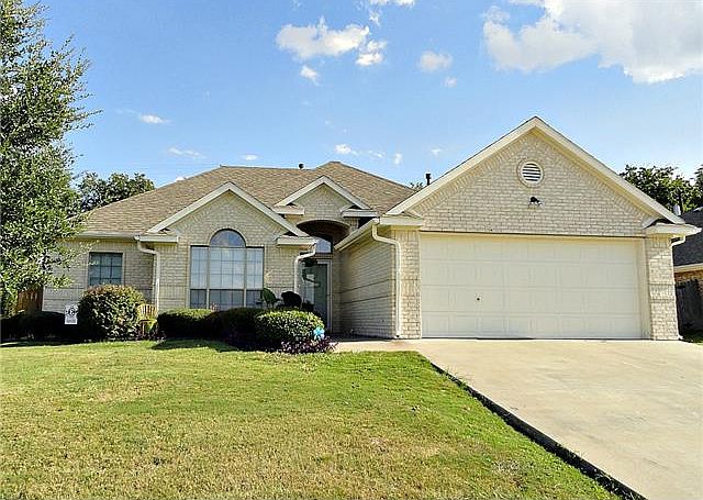 1st image of 709 Oakmont Dr