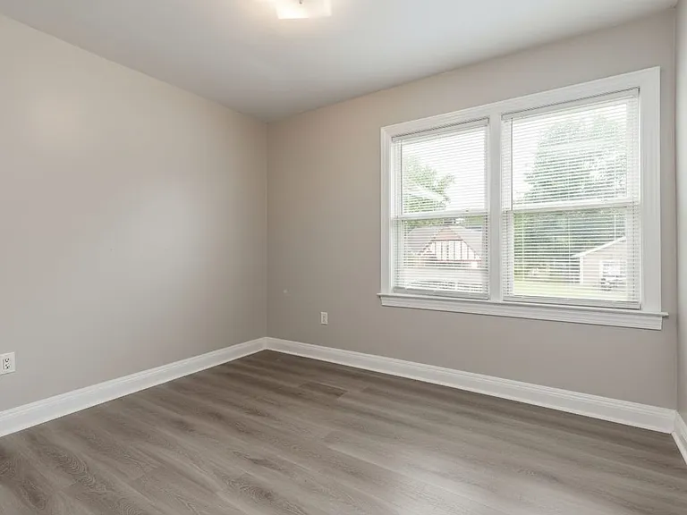 4600 Southern Pkwy #F1 — Photo 5