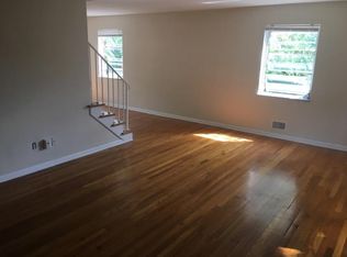 2649 Charing Rd, Columbus, OH 43221