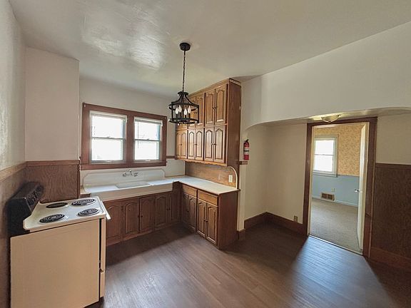 4th image of 1017/1019 Egleston Ave