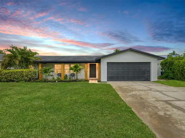 1474 54th Ave NE, Saint Petersburg, FL 33703